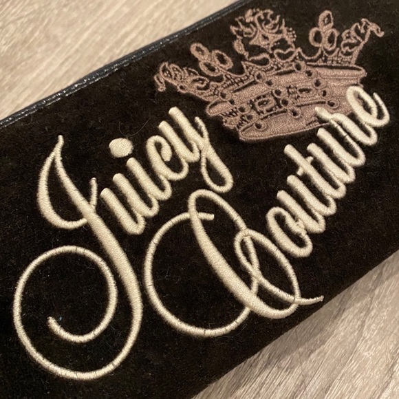 SOLD on Mercari - Juicy Couture Velvet Wallet - Picture 2 of 7